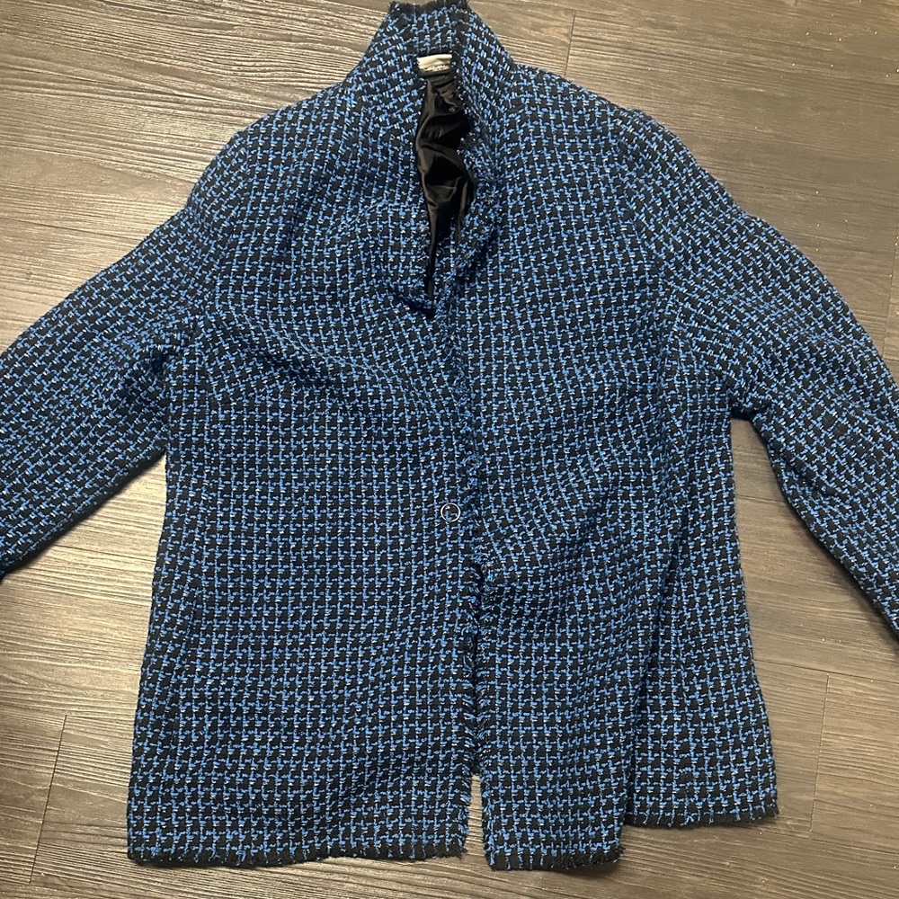 Akris Punto Blue and Black Blazer
